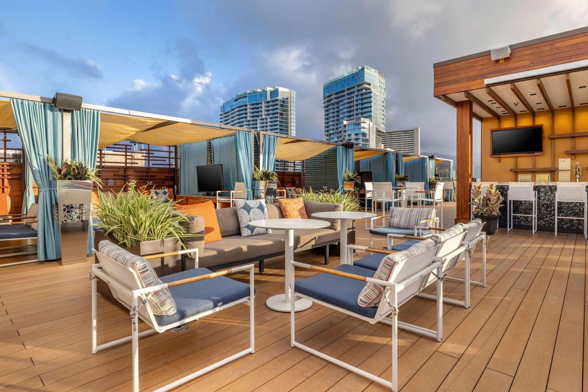 Hilton Grand Vacations Club Hokulani Waikiki Honolulu Hotel Exterior photo