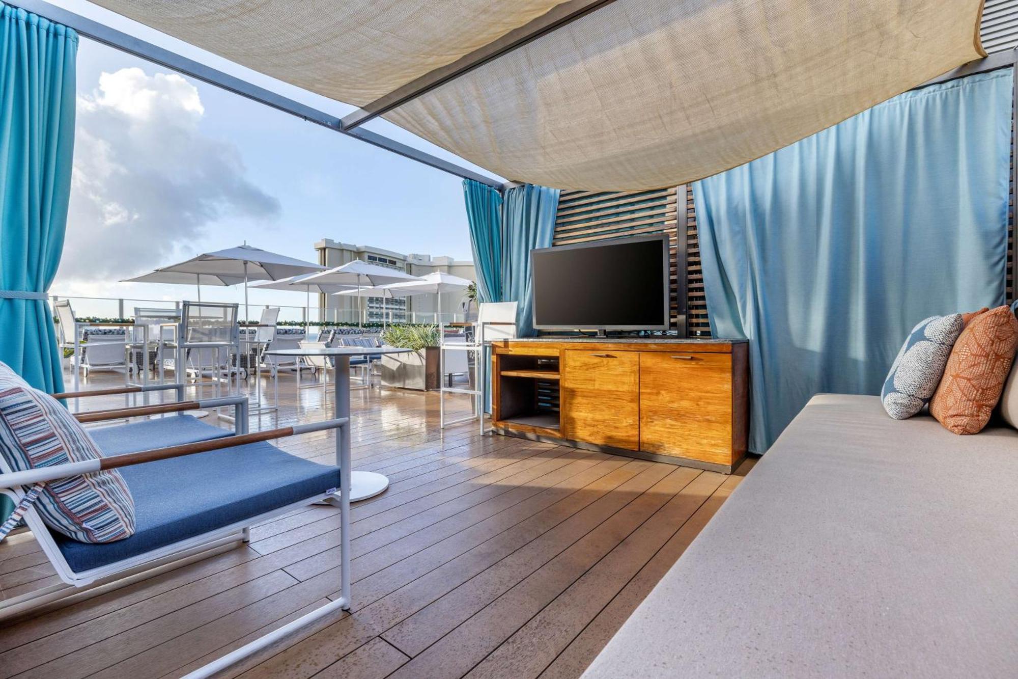 Hilton Grand Vacations Club Hokulani Waikiki Honolulu Hotel Exterior photo